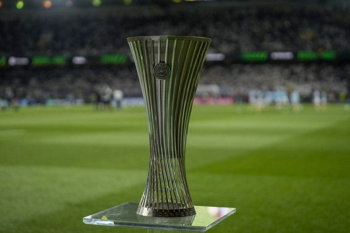 Το τρόπαιο του Conference League