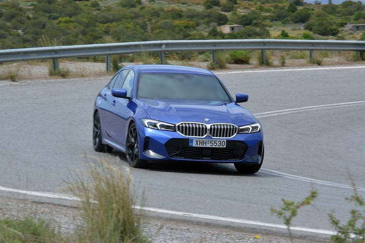 Δοκιμάζουμε την BMW 320d και επιστρέφουμε στο θαυμασμό για τα σεντάν