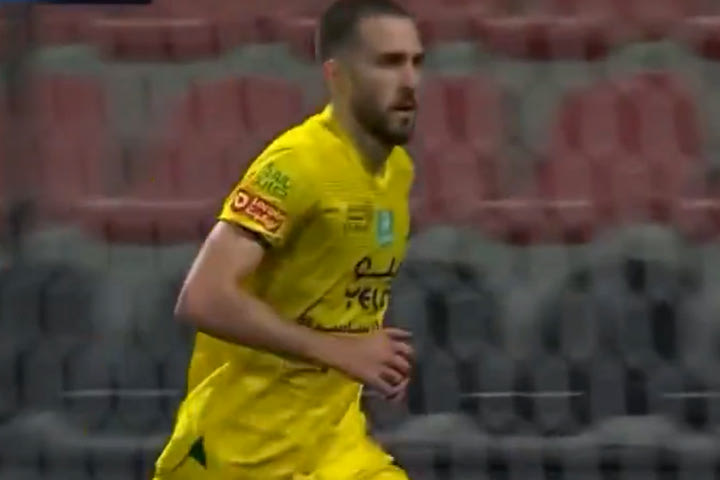 Ο Φορτούνης μοίρασε ασίστ, οι Μασούρας και Κουρμπέλης ήταν βασικοί στην ήττα της ομάδας του Γιώργου Δώνη από αυτή του Μίτσελ