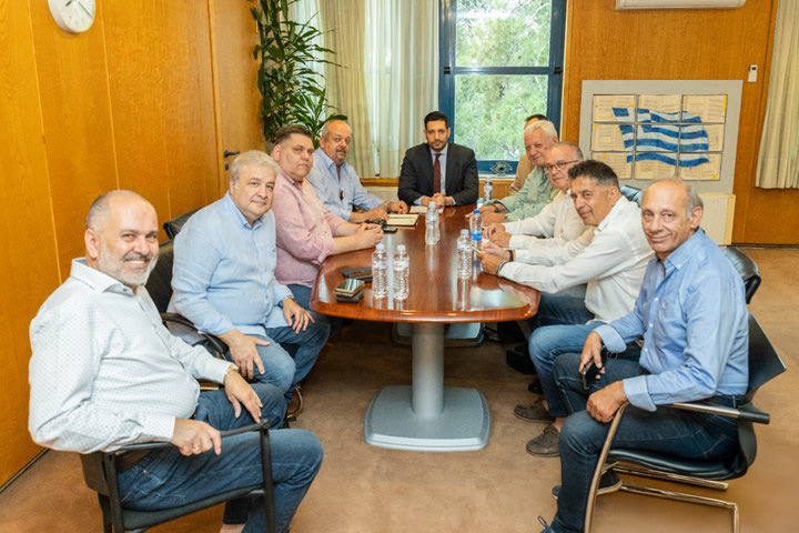 Συνάντηση του Αν. Υπουργού Υποδομών και Μεταφορών, Κωνσταντίνου Κυρανάκη, με την Ομοσπονδία Ταξί