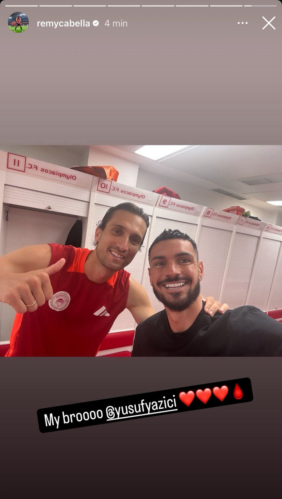 H σέλφι Γιαζίτζι - Καμπελά