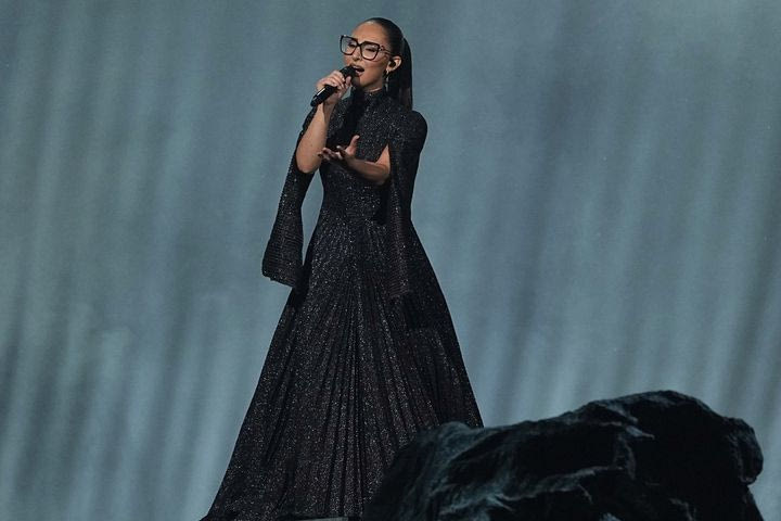 Eurovision: Στην έκτη θέση η Κλαυδία με την “Αστερομάτα”, νικήτρια η Αυστρία με τον τενόρο JJ