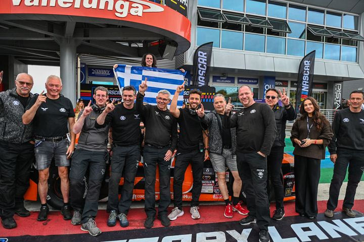 Μία νίκη και δύο θέσεις στο βάθρo για τον Θωμά Κρασώνη στη Βαλελούνγκα για το NASCAR Euro Series