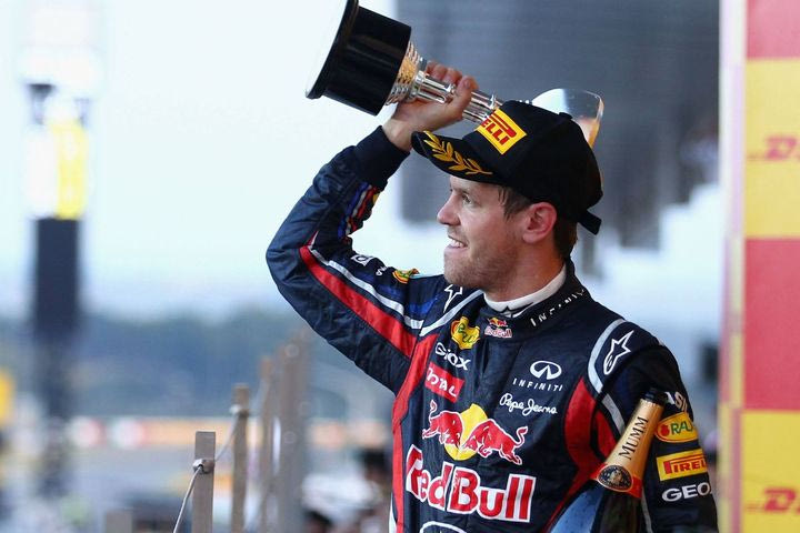 Η πιο εντυπωσιακή παράσταση της RB7 πριν έρθει να σε τρελάνει στο Τατόι