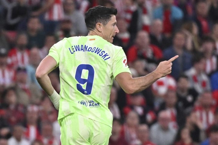 Αθλέτικ – Μπαρτσελόνα 0-3: Οι Καταλανοί πέρασαν σίφουνας από το Σαν Μαμές με τον Λεβαντόβσκι