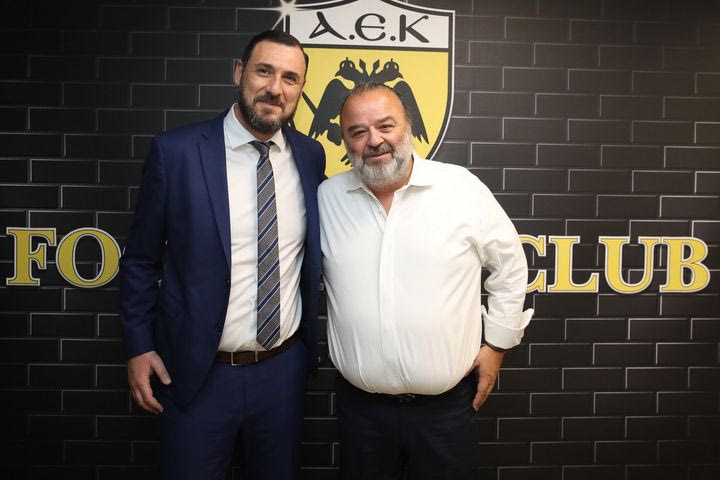 Ηλιόπουλος για Λυσάνδρου: “Ο Μηνάς είναι αυτό που θέλει η ΑΕΚ, που ζητάει το DNA της”