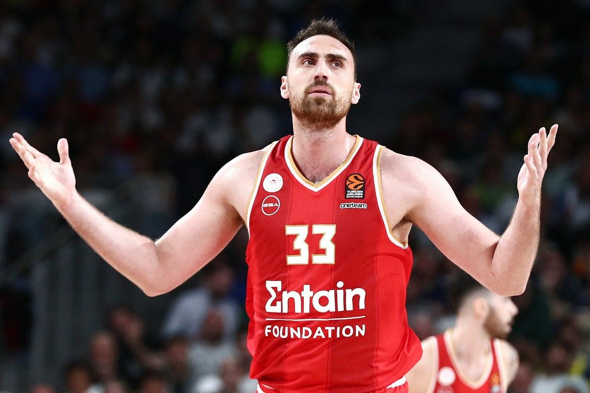 Ολυμπιακός, Μιλουτίνοβ