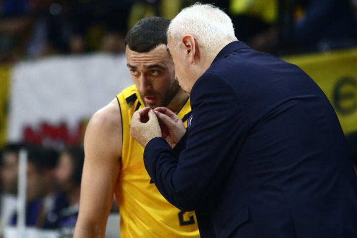 Νετζήπογλου: “Κάναμε τεράστια προσπάθεια, δεν γίνεται σε κάθε ματς να βάζουμε 10-12 τρίποντα στο ημίχρονο”