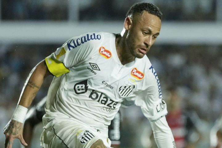 Ο Νεϊμάρ θα μείνει εκτός δράσης για έναν ακόμη μήνα, θα επιστρέψει τον Νοέμβριο στη Σάντος