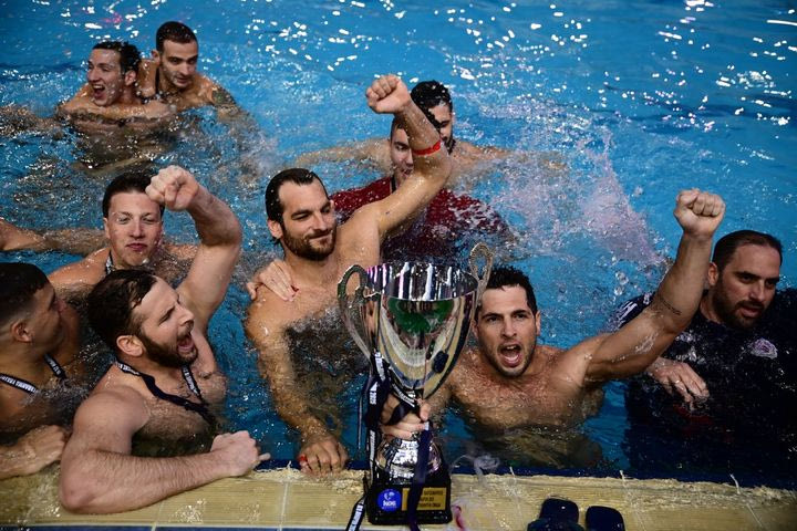 Η απονομή του πρωταθλήματος της Α1 Πόλο Ανδρών στον Ολυμπιακό