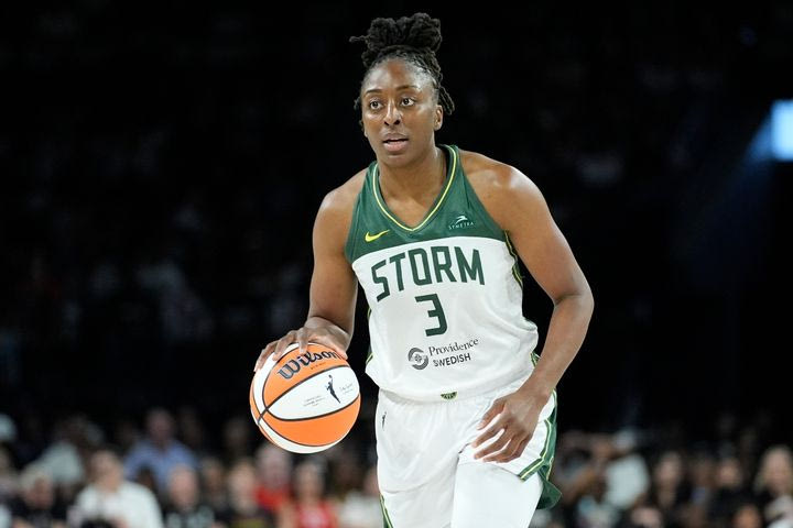 WNBA: Επιβλητικές νίκες για Λινξ και Μίστικς, άνετα Σιάτλ και Φοίνιξ