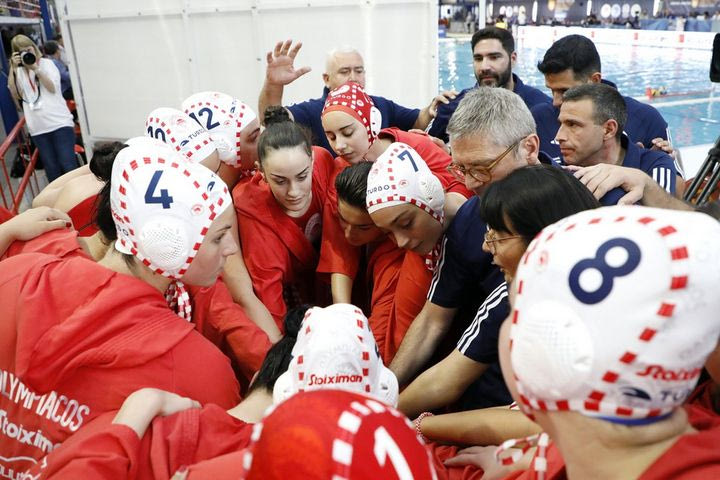 Ολυμπιακός – Φερεντσβάρος 18-11: Οι ερυθρόλευκες βρήκαν τα ψυχικά αποθέματα και με κυριαρχική εμφάνιση κατέκτησαν το χάλκινο μετάλλιο στο Final Four του Πειραιά