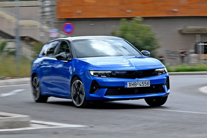 Δοκιμάζουμε το Astra Electric- Η καλύτερη στιγμή του best seller της Opel που θέλει λίγη “βοήθεια” στην τιμή