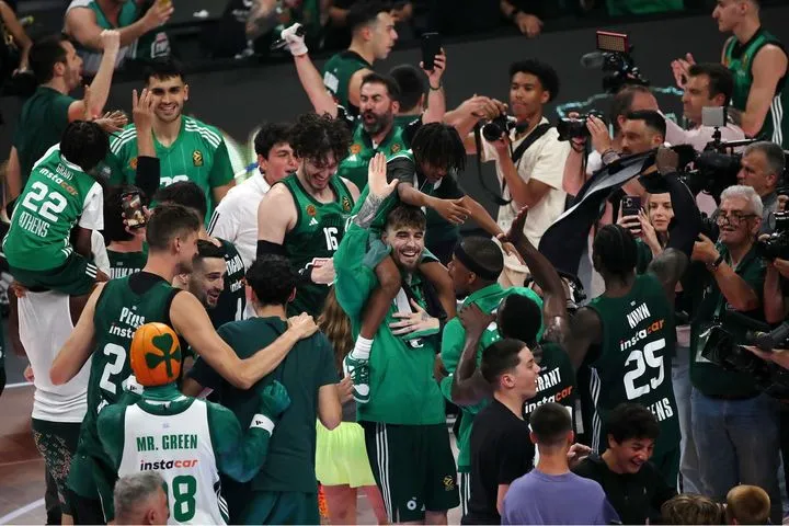 Ερασιτέχνης Παναθηναϊκός: Τα συγχαρητήρια στην ομάδα μπάσκετ για την πρόκριση στο Final Four του Άμπου Ντάμπι