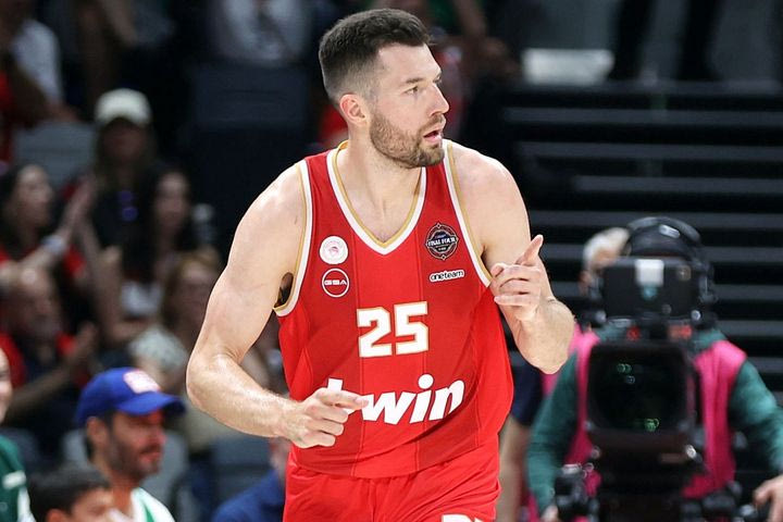 Final Four, Ολυμπιακός – Παναθηναϊκός 97-93: Πήρε το ματς των απογοητευμένων, με χορταστική εμφάνιση στον μικρό τελικό του Άμπου Ντάμπι