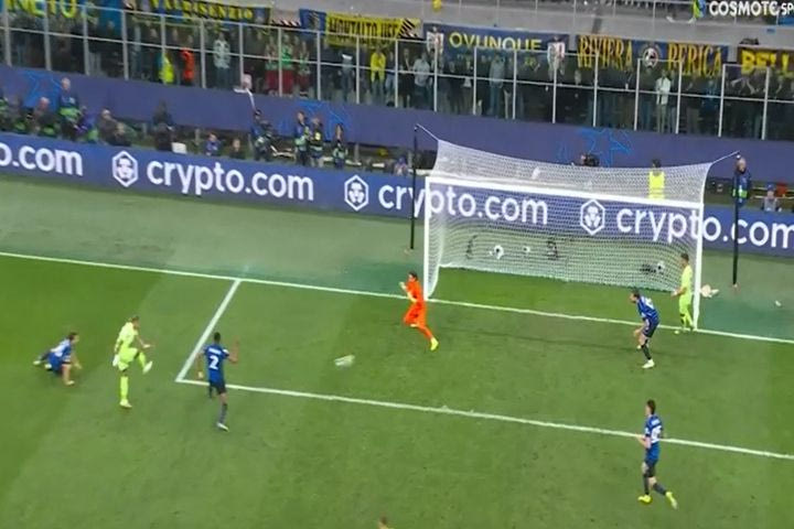 Η Μπαρτσελόνα έκανε το 2-3 με γκολάρα του Ραφίνια στο 87′