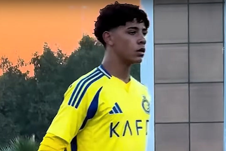 Ο γιος του Ρονάλντο, Κριστιάνο Τζούνιορ, προπονήθηκε με την ακαδημία της Ρεάλ με σκοπό να ενταχθεί στην ομάδα