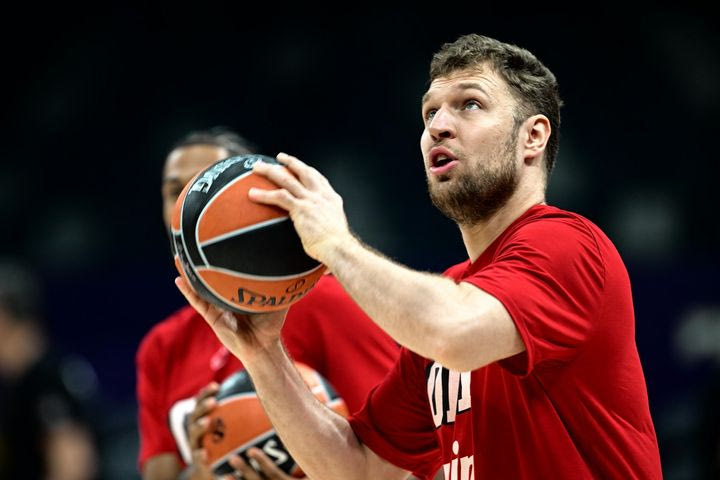 Final Four 2025: Το VIDEO του SPORT24 με τον άχαστο Βεζένκοβ στην προπόνηση του Ολυμπιακού πριν το Final Four