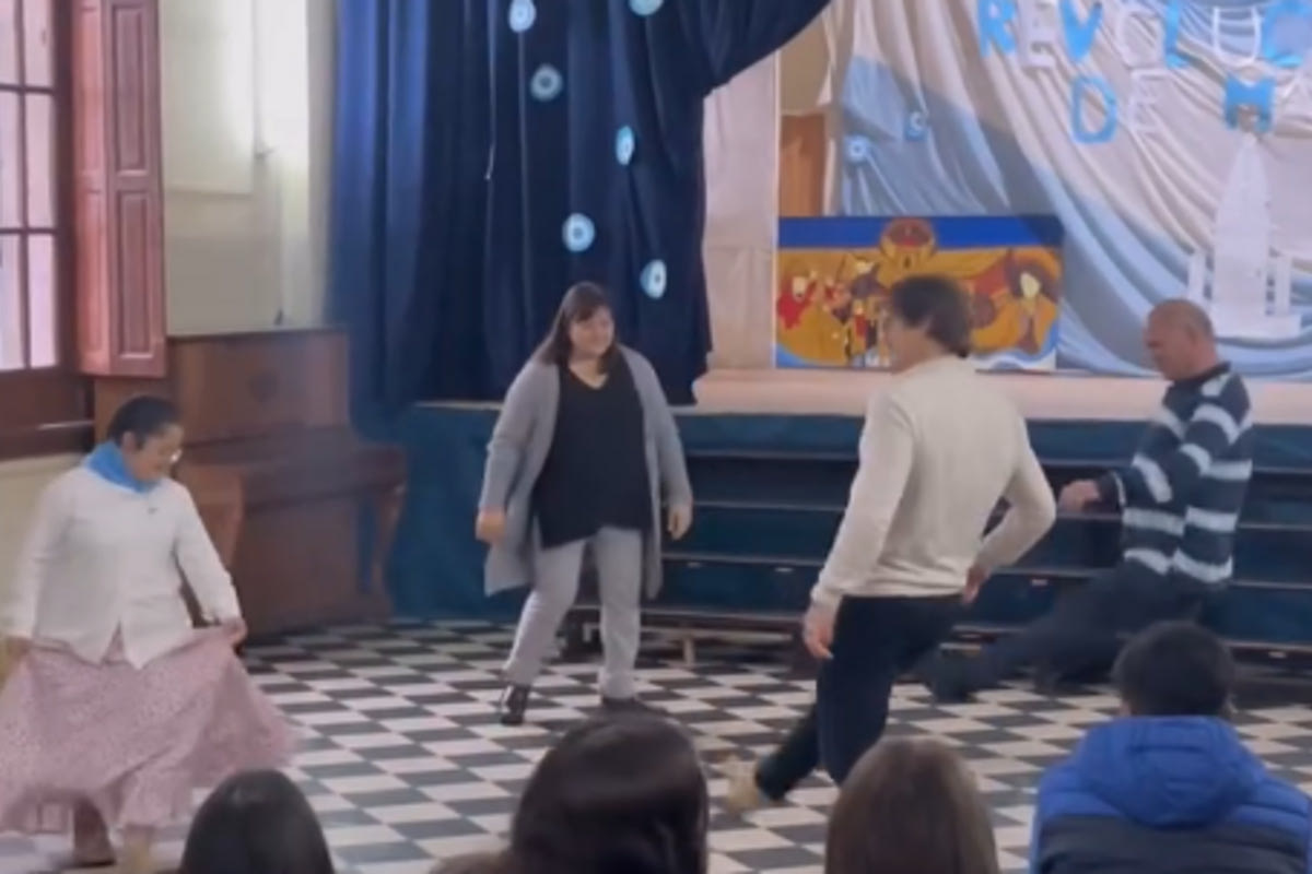 O Αλμέιδα χορεύει