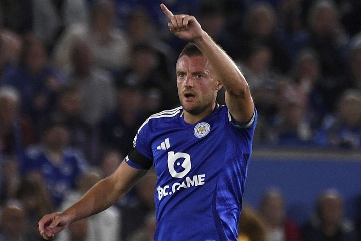 Οι φίλαθλοι της Λέστερ αποθέωσαν τον Βάρντι μετά τη νίκη-γοήτρου απέναντι στη Σαουθάμπτον