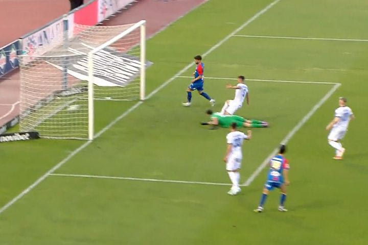 Ο Βόλος έκανε το 1-0 με τελείωμα του Λάμπρου προ κενής εστίας