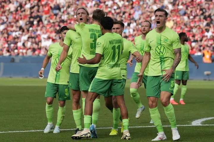 Bundesliga: Η Βόλφσμπουργκ πήρε δεύτερο σερί τρίποντο με βασικό Κουλιεράκη, οριακή ήττα για την Άουγκσμπουργκ του Γιαννούλη