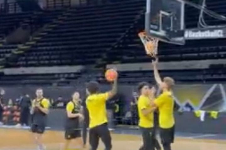 Το SPORT24 στην προπόνηση της ΑΕΚ, μία ημέρα πριν τον ημιτελικό με τη Μάλαγα