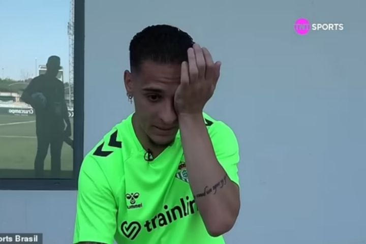 Η συγκλονιστική εξομολόγηση του Άντονι για τη Μάντσεστερ Γιουνάιτεντ: “Περνούσα μέρες χωρίς φαγητό”