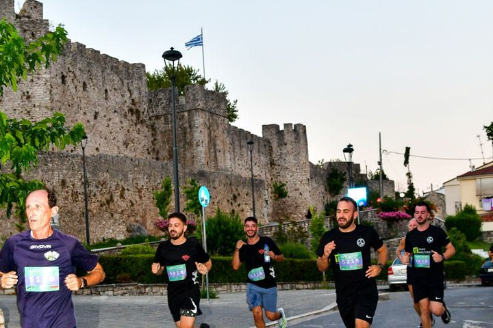 Γίνε κομμάτι της νύχτας στο Arta Night Run 1881
