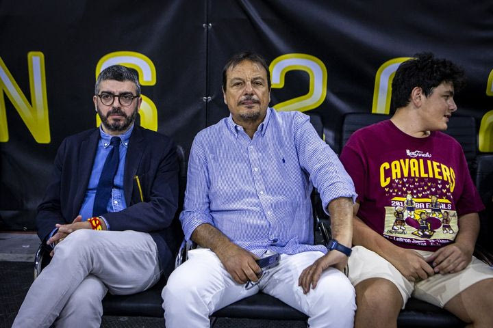 Αταμάν: Στην SUNEL Arena για να παρακολουθήσει τον ημιτελικό του Final Four του BCL ανάμεσα σε Γαλατάσαραϊ και Τενερίφη