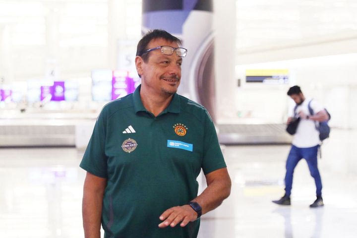 Final Four 2025, Παναθηναϊκός: Έφτασε στο Άμπου Ντάμπι η αποστολή του Παναθηναϊκού υπό τους ήχους του ύμνου της ομάδας
