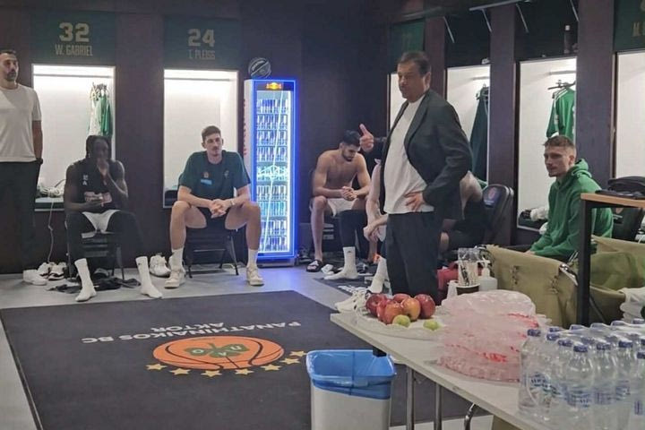 Αταμάν μετά το Game 1 με τον Ολυμπιακό: “Πρέπει να συνεχίσουμε με τον ίδιο τρόπο στην άμυνα, χρειαζόμαστε ακόμα δύο νίκες”