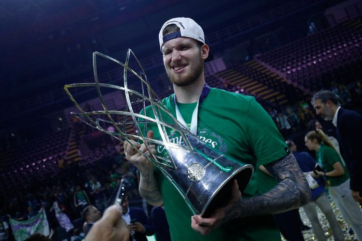 Ο Όλεκ Μπαλτσερόσφκι κατέκτησε 6 τίτλους μέσα σε 12 μήνες