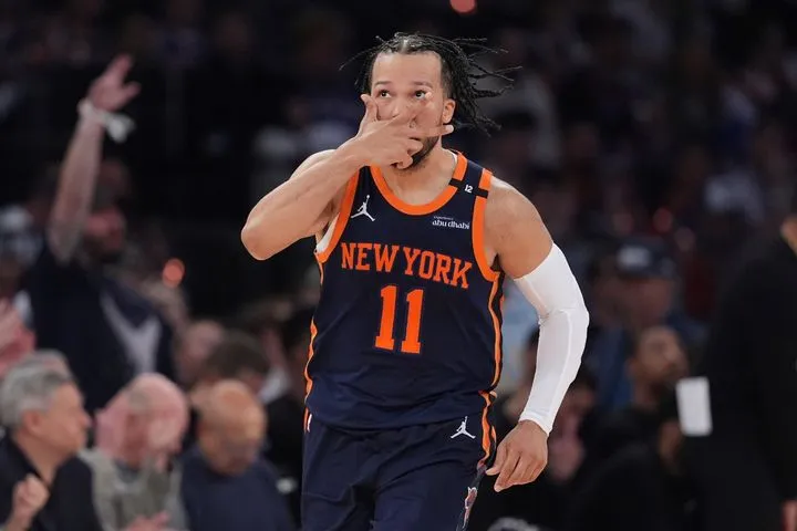 NBA, τα αποτελέσματα της βραδιάς: Νικς και Σανς έβαλαν φρένο σε Μπουλς και Σπερς, νίκες για Σίξερς, Χόρνετς, Ράπτορς και Καβαλίερς