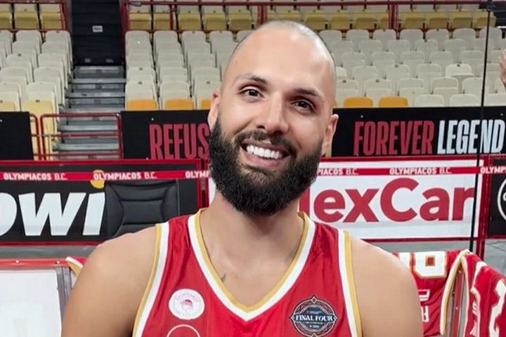 EuroLeague: Τρομερός Φουρνιέ έδωσε απαντήσεις για τον καλύτερο μπαρμπέρη, το καλύτερο σουβλάκι και την κίνηση της Γλυφάδας