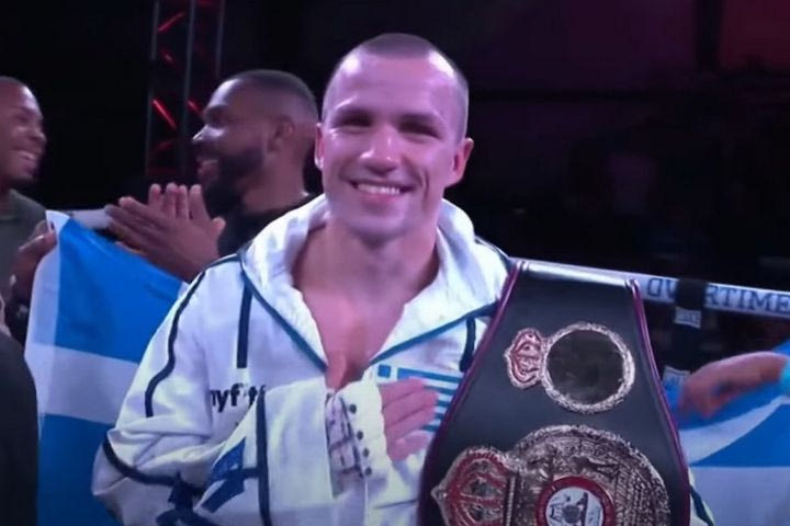 Απίθανος Κατζουράκης, διέλυσε τον Κρουζ και έκανε το 16-0 στην επαγγελματική πυγμαχία