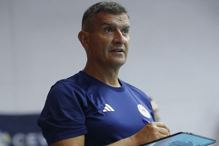 Ολυμπιακός: Τέλος ο Μιτσέλι από την ομάδα βόλεϊ γυναικών των “ερυθρόλευκων”