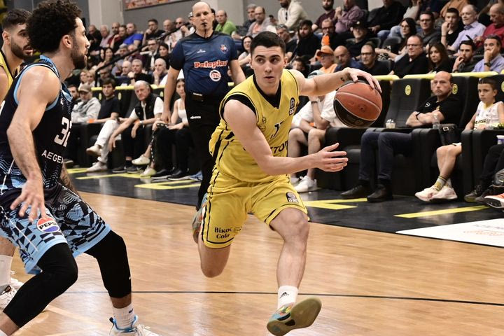 Μαρούσι – Κολοσσός 80-74: 3/3 για τον Μπατή και άλλο ένα βήμα για την παραμονή