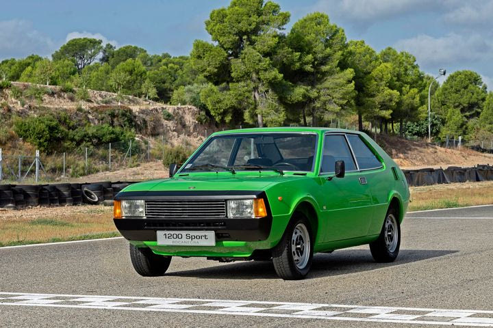 75 χρόνια Seat- Από τα 5 αυτοκίνητα την ημέρα, στα 3.200 σήμερα η παραγωγή της εταιρείας που φέτος γιορτάζει