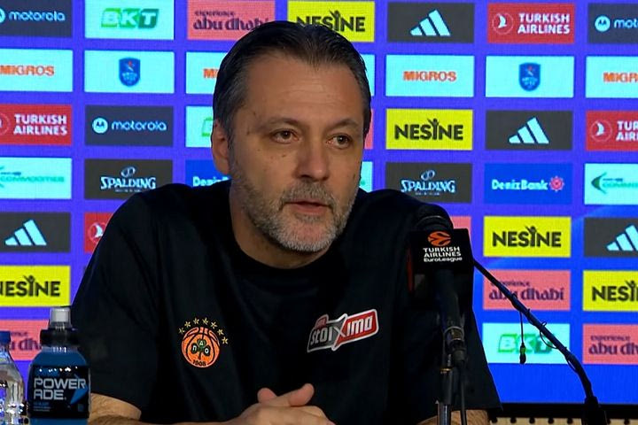 Σερέλης αντί Αταμάν στη συνέντευξη Τύπου: “Δεν νιώθει καλά, έχει μεγάλη ιστορία με τον σύλλογο και αισθάνεται ότι δεν τον σέβονται”