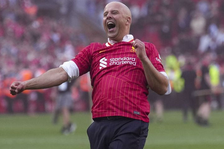 Λίβερπουλ: Ο Σλοτ αποκάλυψε το συγκινητικό μήνυμα που του έστειλε ο Κλοπ, μετά από την κατάκτηση του τίτλου