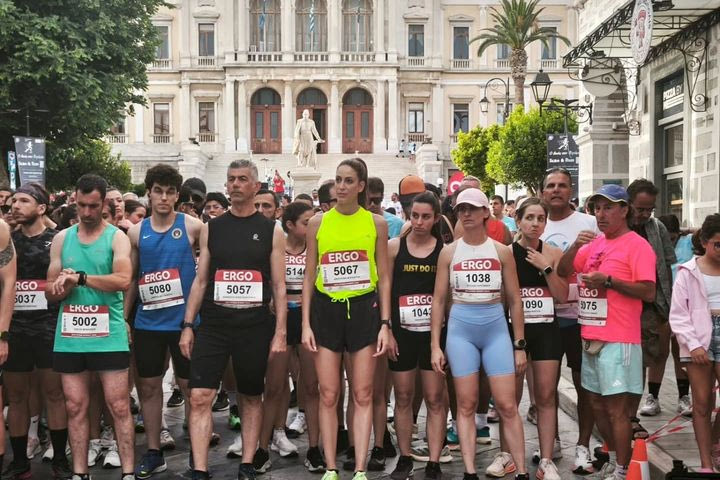 Η Σύρος δικαίωσε την επιλογή της για αγώνα του Run Greece
