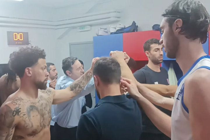 Τσαλδάρης στα αποδυτήρια του Πανιωνίου: “Άλλη μία νίκη για να κλείσουμε τη σεζόν όπως πρέπει, στην 6η θέση”