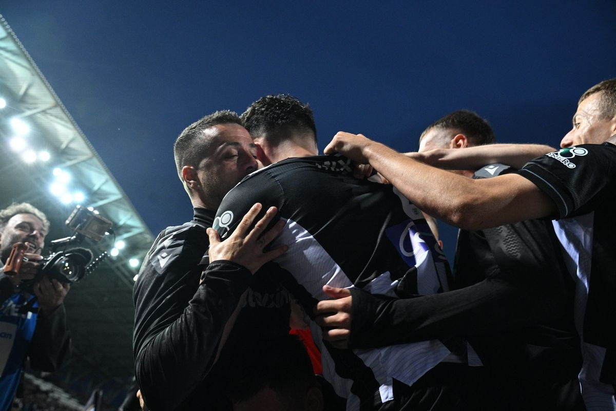 Η αγκαλιά του Μιχαηλίδη στον Βιεϊρίνια