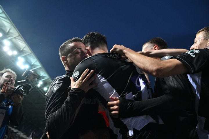 Η αγκαλιά του Μιχαηλίδη στον Βιεϊρίνια