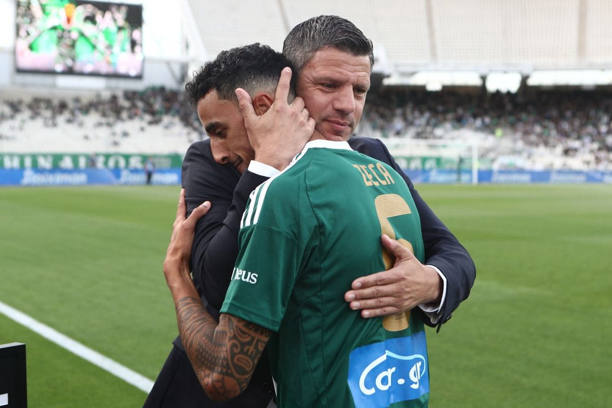 Η αγκαλιά του Ζέκα με τον Τάκη Φύσσα