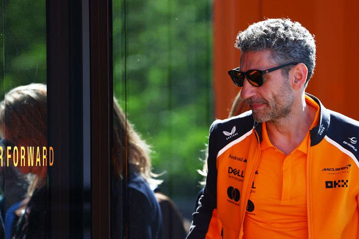 H McLaren αρνείται ότι έδωσε το “χρίσμα” του τίτλου στον Πιάστρι μετά τον Καναδά, στηρίζει τον Νόρις