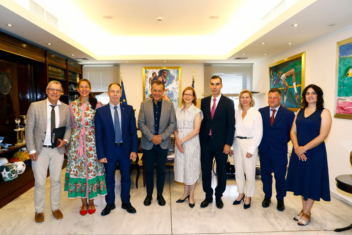 Η συνάντηση Βρούτση