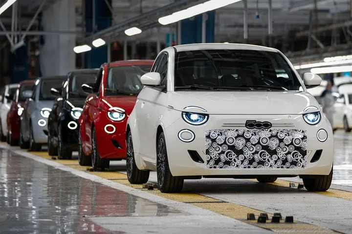 Με σφραγίδα “Made in Italy” το νέο Fiat 500 Hybrid- Στο Τορίνο η γραμμή παραγωγής