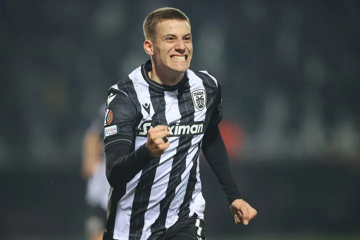 Ο Κωνσταντέλιας με τη φανέλα του ΠΑΟΚ